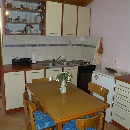Apartment In Valbandon/Istrien 11260 *